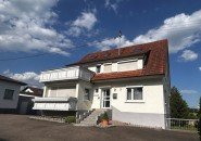 Hauptbild Generationenhaus - 2 Wohnungen + Dachstudio - Garagen für Wohnmobil